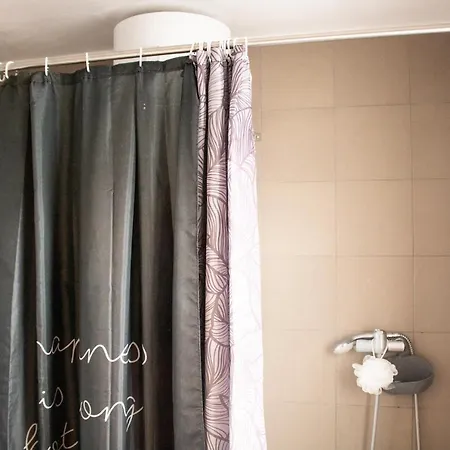 Goriska Studio - Simple Affordable For Friends, Groups Or Families Apartment
